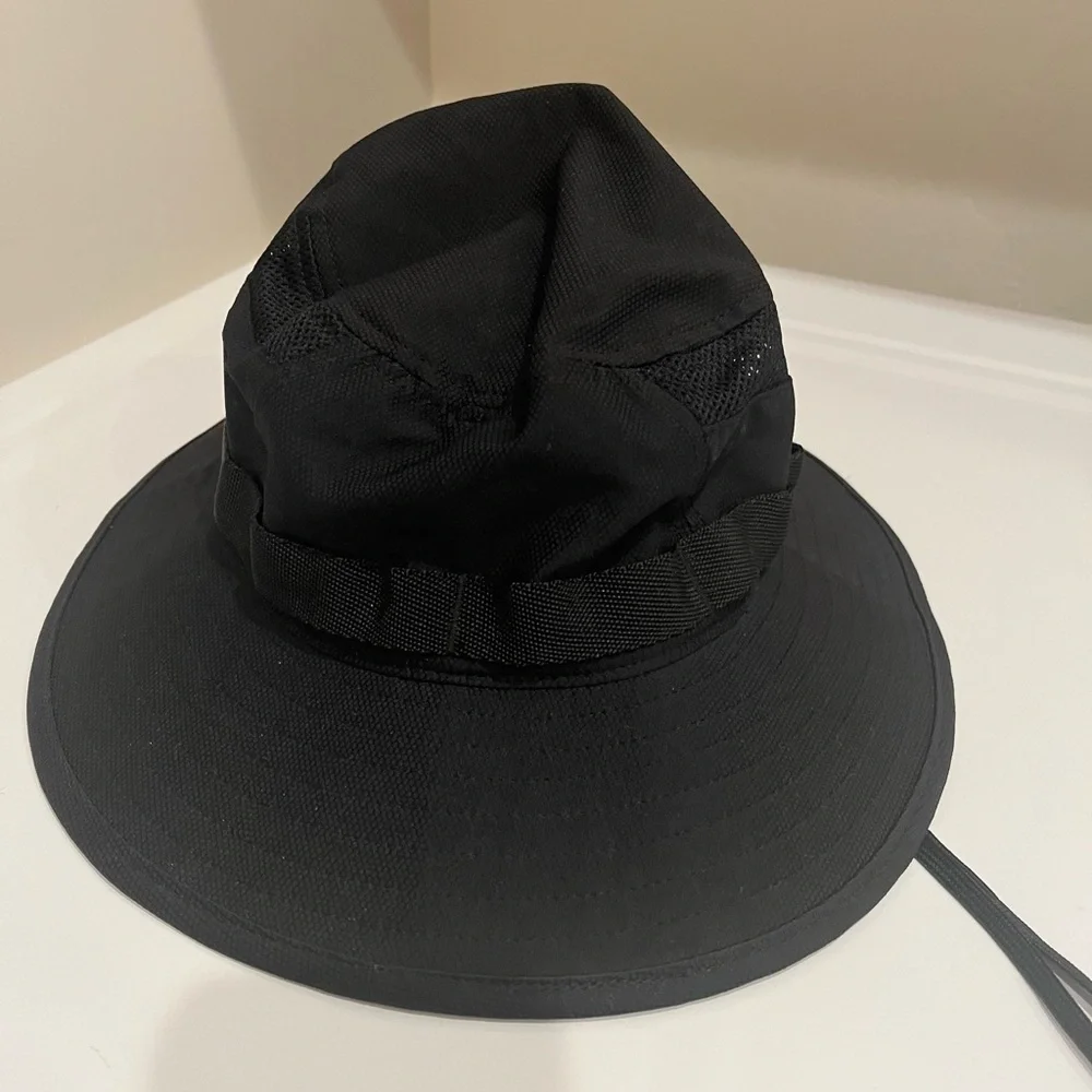 ADIDAS Black‎ Bucket Hat